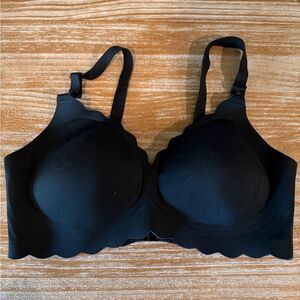 Momanda Black Scalloped Edge Bra